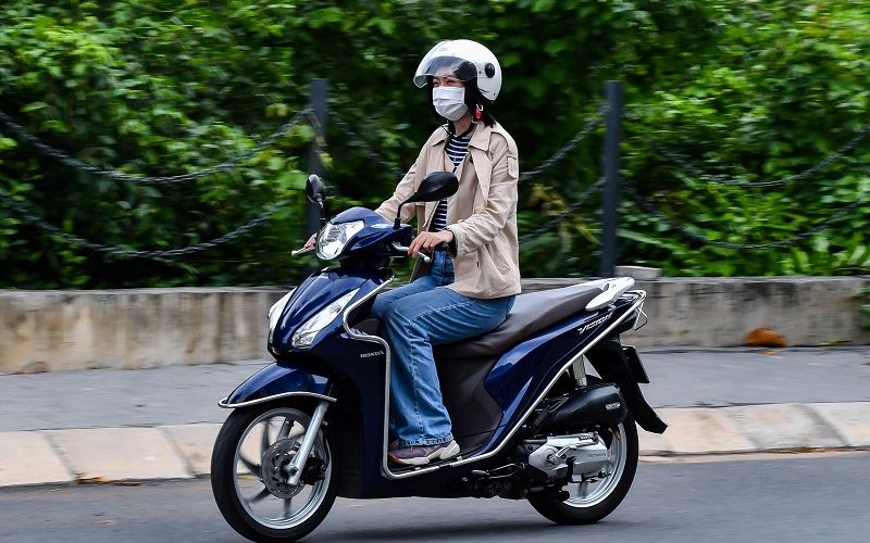 Xe Vision bao lâu thay nhớt 1 lần?